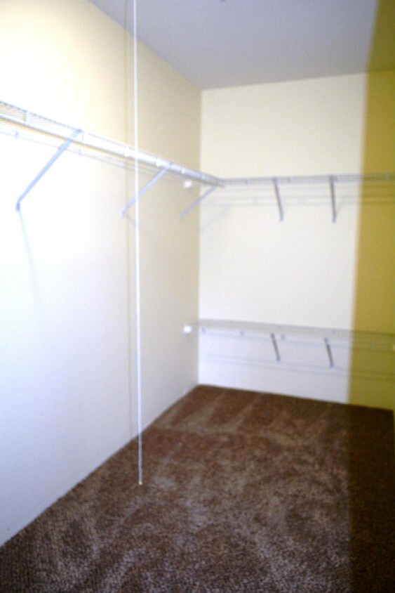 Brookside Knoll 206 N Green Bay Rd, Waukegan, IL