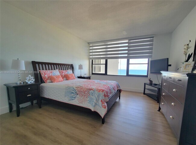 The Alexander Tower unit 1020, Hollywood, FL 33019 - photo 5