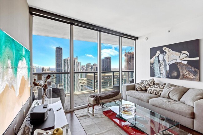 Icon Brickell Tower 2 unit 4805, Miami, FL 33131 - photo 2