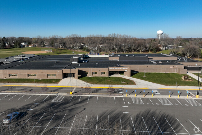 Huddleston Elementary has a teacher grade of A from niche.