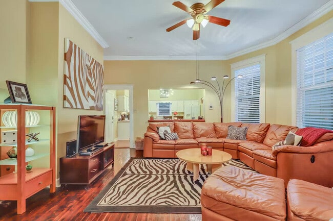 524 E Duffy St unit ID1369217P, Savannah, GA 31401 - photo 3