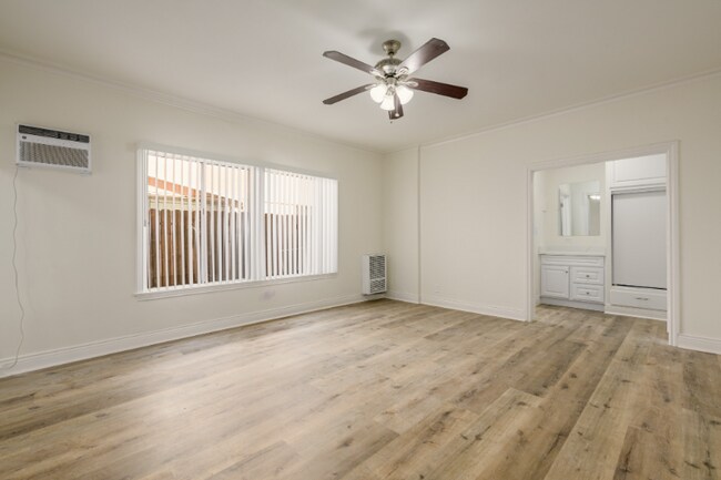 1317 N Bronson Ave unit 101, Los Angeles, CA 90028 - photo 2