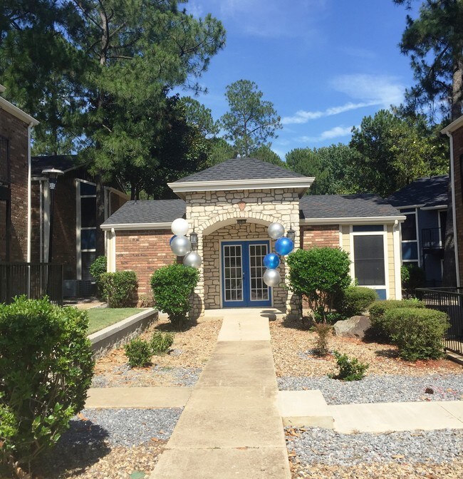 7515 Geyer Springs Rd, Little Rock, AR 72209