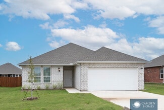 619 Spring Rain Rd, Mabank, TX 75147