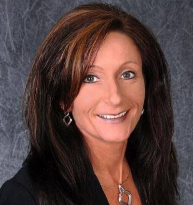 Lisa Parkos, Real Estate Agent in De Pere, WI Homes