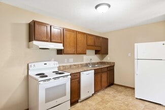 3909 Hubbell Ave, Des Moines, IA 50317