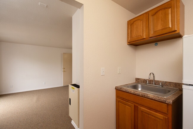 Parkway Apartments, Arcata, CA 95521 - photo 6