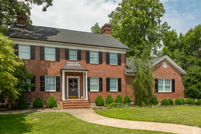 Colonial revival style architecture brings Southern charm to the Oakwood-Hillcrest streetes.