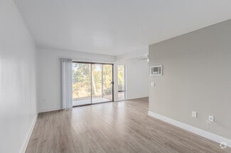 9555 Genesee Ave, San Diego, CA 92121