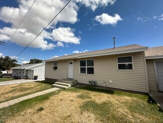 403 Utah St, Rawlins, WY 82301