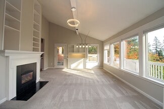 11731 SW 41st Ave Unit Upper-Main, Portland, OR 97219