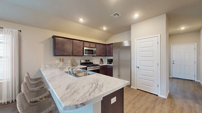 0 Acuff unit 36042405, Conway, AR 72034 - photo 4