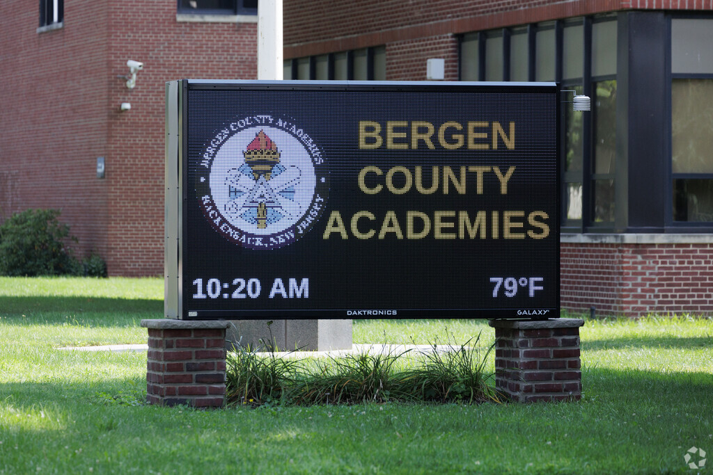 Bergen County Academies, Hackensack NJ Rankings & Reviews - Homes.com