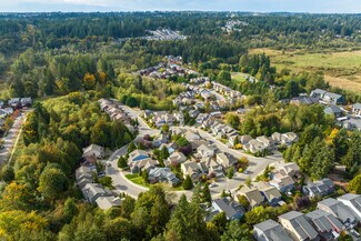 Thrasher&#39;s Corner-Red Hawk