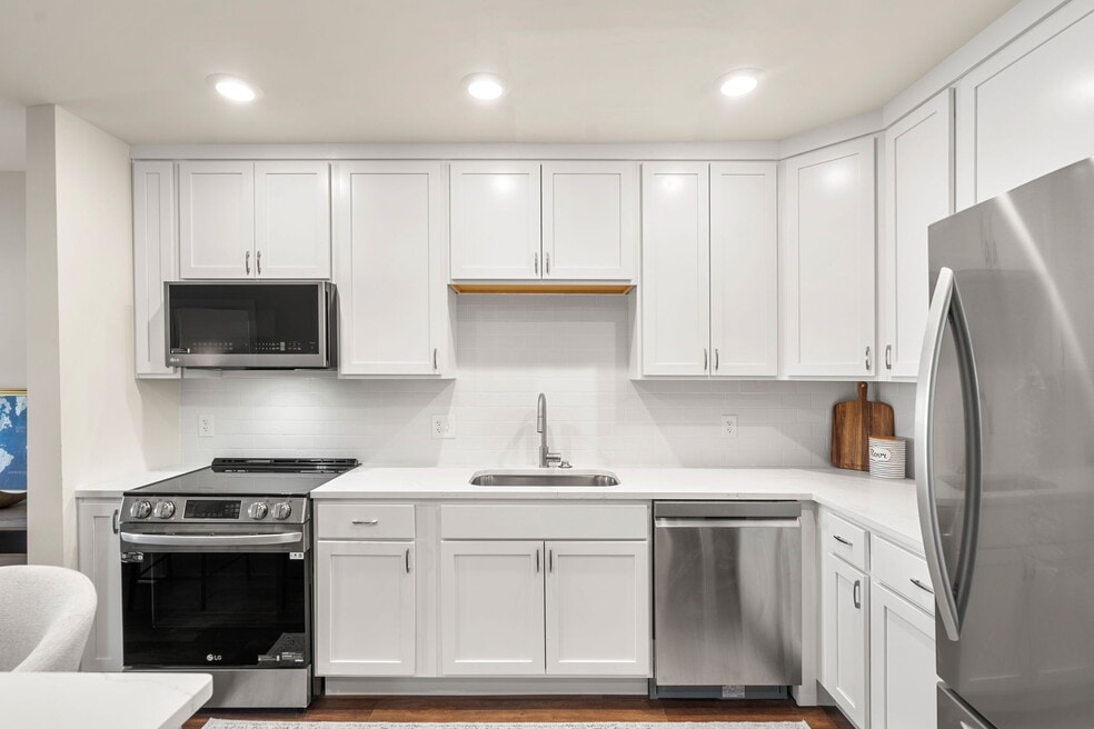 Norton Links Apartments, Norton, MA 02766 - photo 1