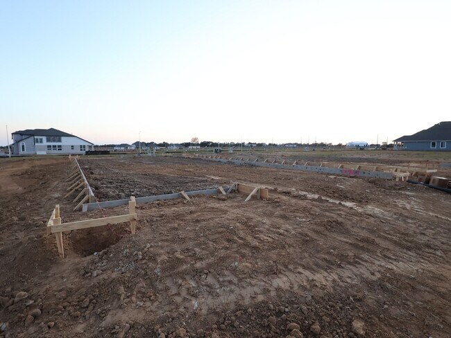 30903 Newcomb Landing Ln, Waller, TX 77484 - photo 3