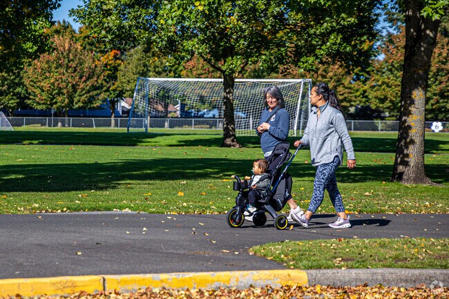 The Horizons neighborhood is a great place to live if you enjoy suburban living.