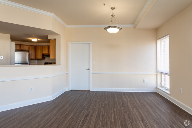 2BR, 2BA - 1,505SF - Dining Area