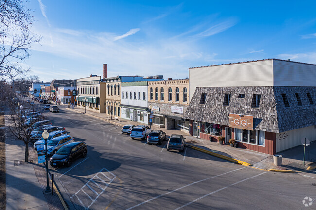 Downtown Morris comprises many options for restaurants and shopping.