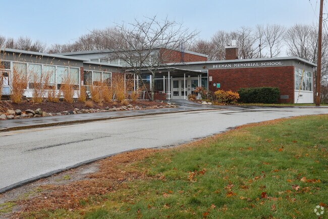 Beeman Memorial School provides education to children in the neighborhood of Gloucester.