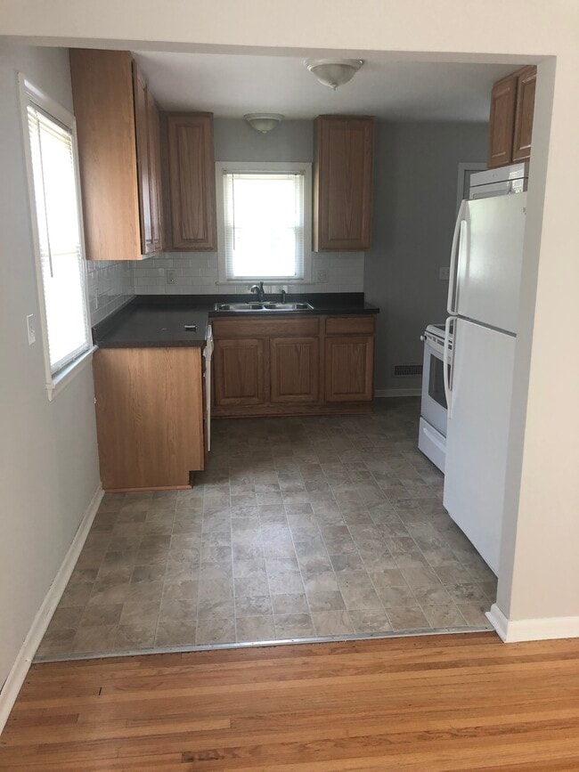 Kitchen has great counter space
