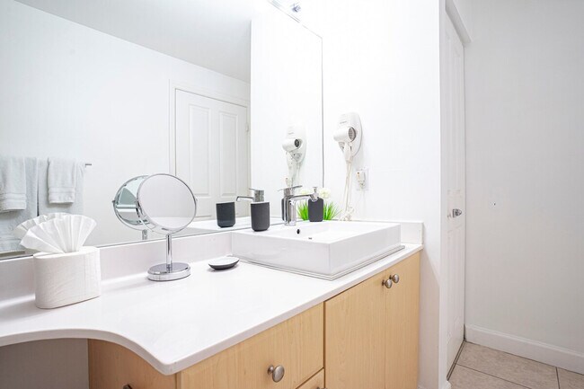 Shamrock Coral Gables unit ID1056257P, Miami, FL 33145 - photo 5