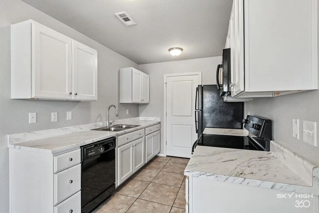 Haden Holly Station - Duplexes & Townhomes in Siloam Springs, AR, Siloam Springs, AR 72761 - photo 6