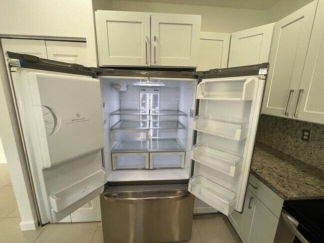 3399 W 90th Terrace, Hialeah, FL 33018 - photo 5