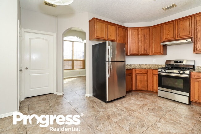 12015 Raven View Dr, Houston, TX 77067 - photo 7