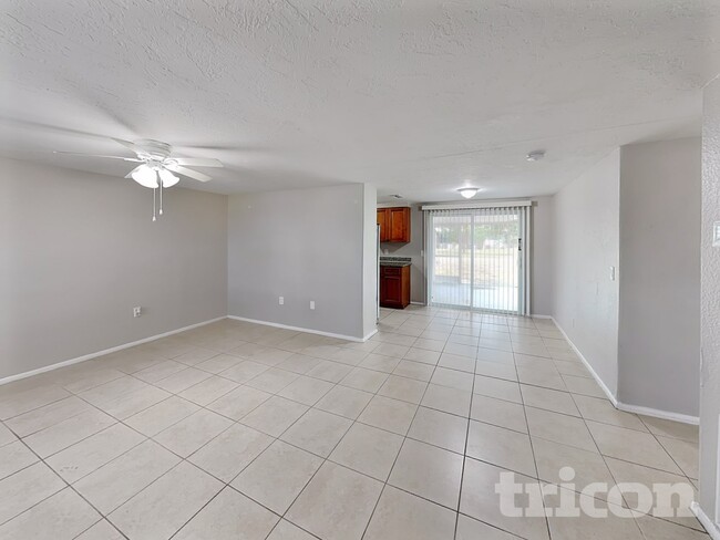 3007 Bucida Dr, Sarasota, FL 34232 - photo 3