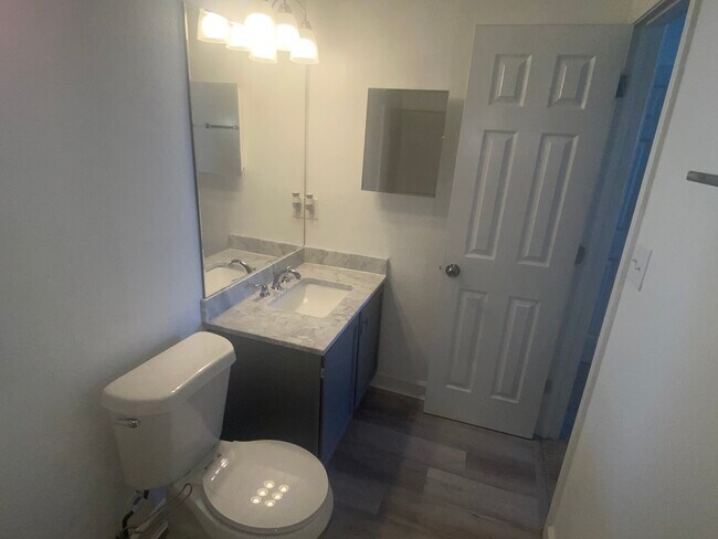 2195 Timberwood Cir N unit A, Tallahassee, FL 32304 - photo 5