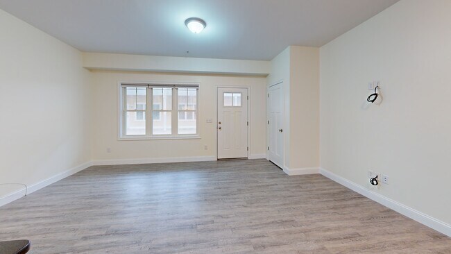 128 Ashworth Ave unit 210, Hampton, NH 03842 - photo 2