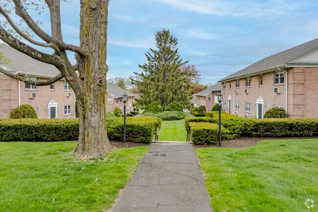 Apartments are available in Ridgefield at 55-57 Prospect St in the Ridgefield Arms complex.
