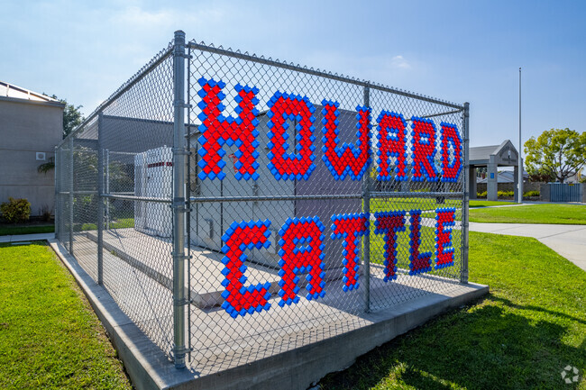 Fence art at Howard Cattle Elementary School.