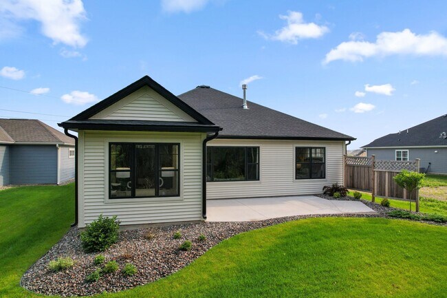 15680 Goodview Ave N, Hugo, MN 55038 - photo 2