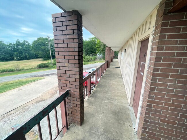 Naples Apartments, Naples, TX 75568 - photo 2