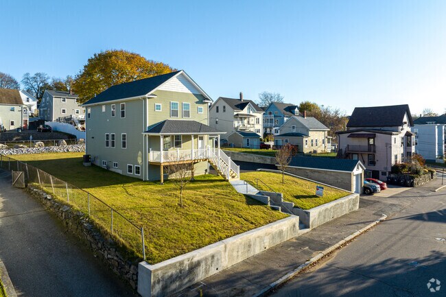 Bernon District homes pride themselves on well manicured lawns.