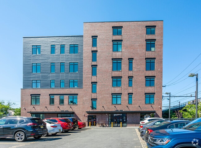 Textile Lofts, Newark, NJ 07105 - photo 4