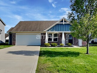 5693 W Woods Edge Dr, McCordsville, IN 46055