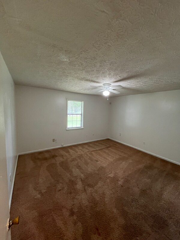 108 Jay Ln unit B, Hampton, GA 30228 - photo 4