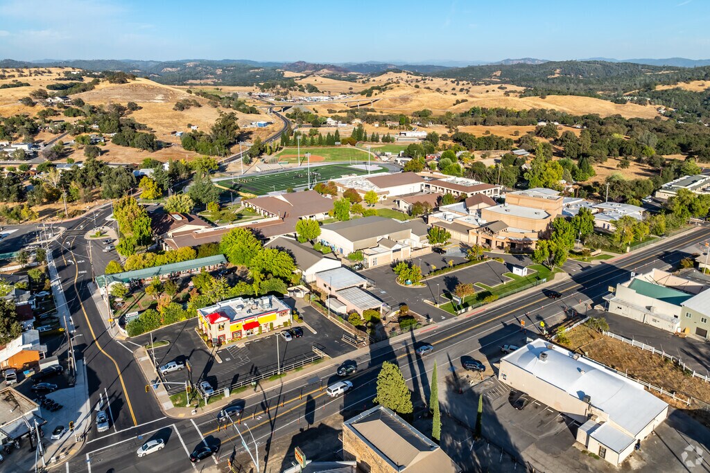 Bret Harte Union High School is a beautiful campus.