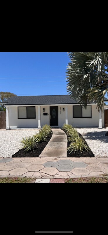 5137 Dartmouth Ave N, Saint Petersburg, FL 33710