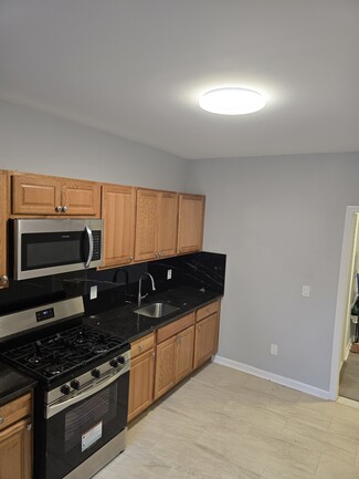 134 Winfield Ave, Jersey City, NJ 07305