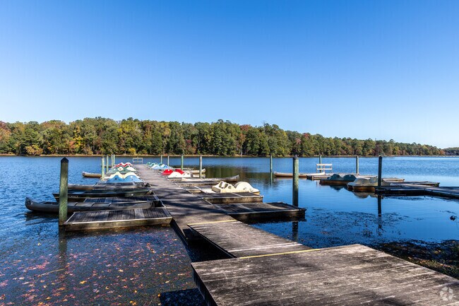 Fishing pier and boat rental at Newport News Park.