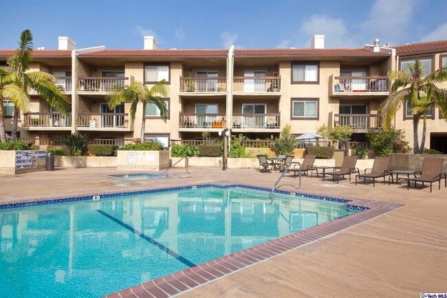 3481 Stancrest Dr, Glendale, CA 91208 - photo 3