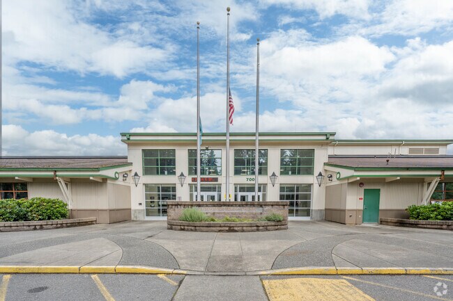Tumwater High School has a student teacher ratio of 23-1.