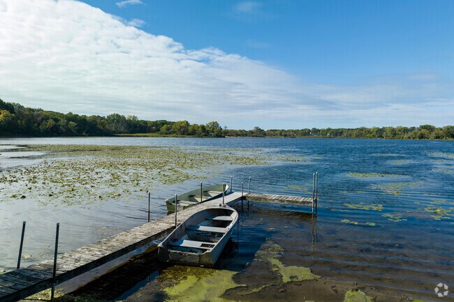 With East Wooster Lake nearby, Volvo locals have access to boating and fishing.