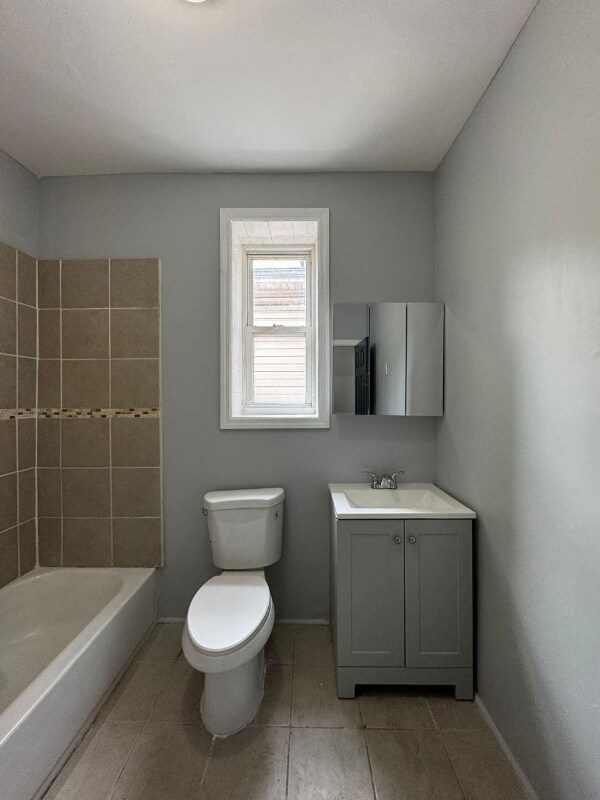 138 Clinton Ave unit 2r, Newark, NJ 07114 - photo 6