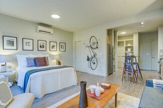 3423 SE Hawthorne Blvd Unit 205, Portland, OR 97214
