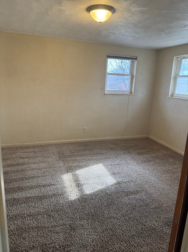 2780 E Phylbeck Ave unit 1, Terre Haute, IN 47805 - photo 2